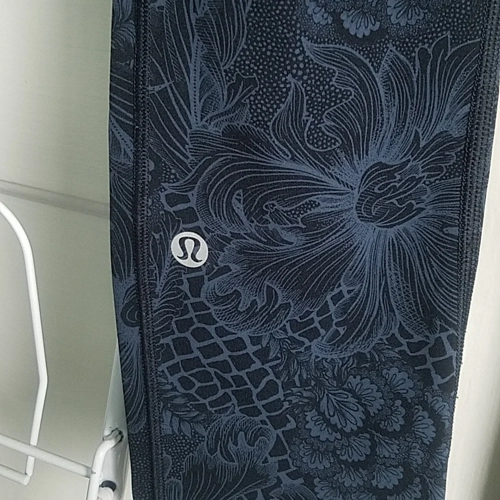 Lululemon Athletica NWOT Speed Up Crop (21 Inch Inseam) Nouveau Mach Blue NWOT
